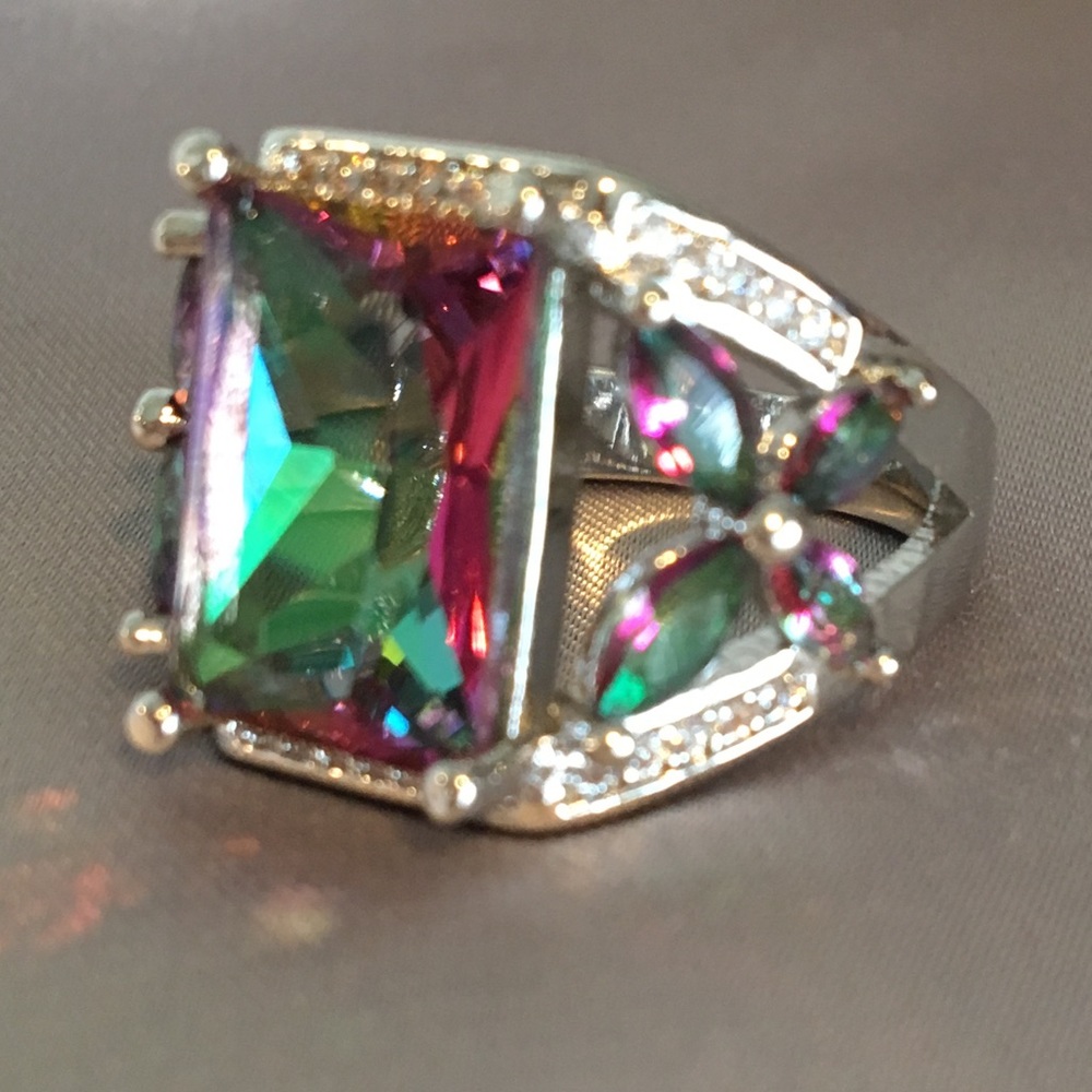 Large stone, sterling ring